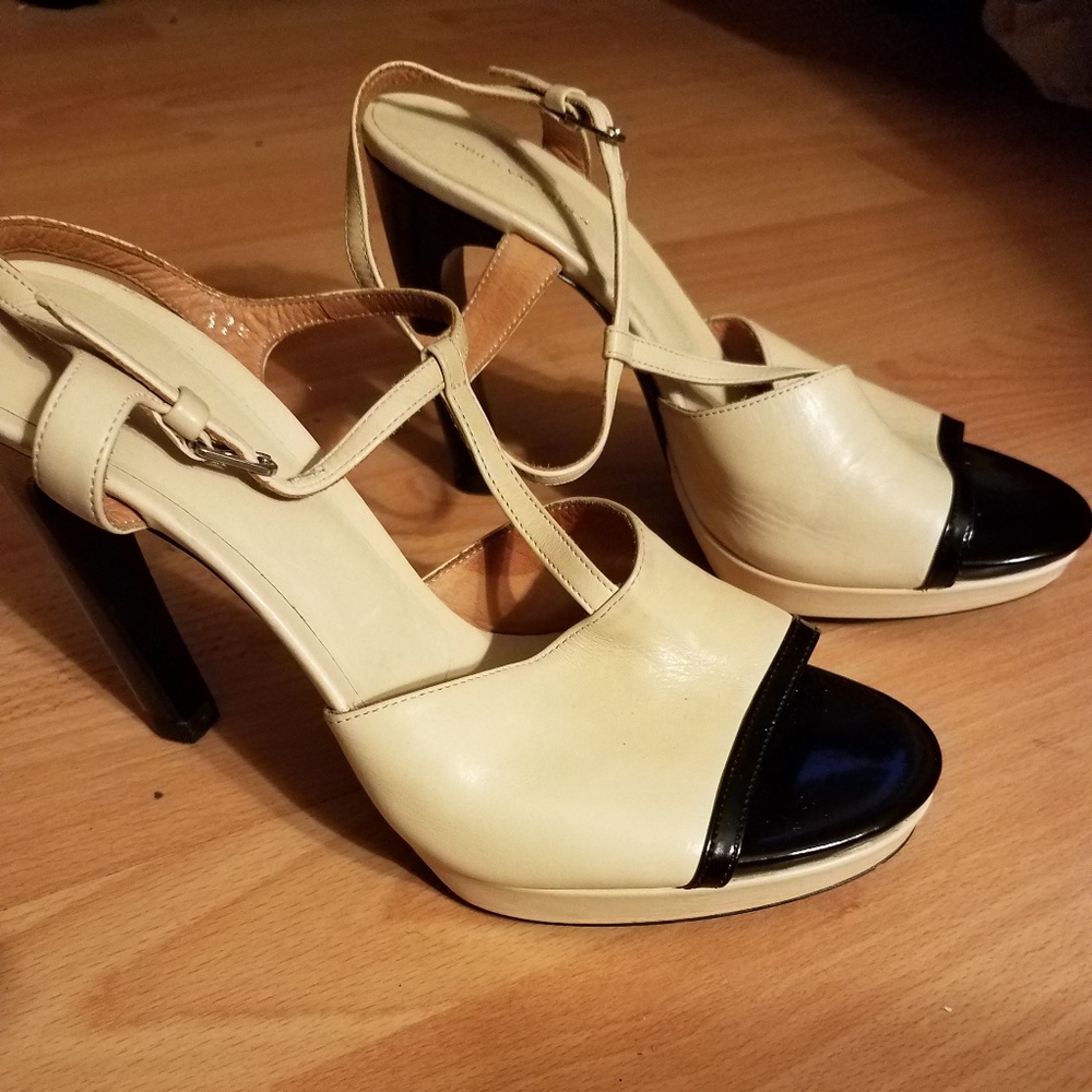 NWOB Dries Van Noten Cream T- Strap Sandals 7.5